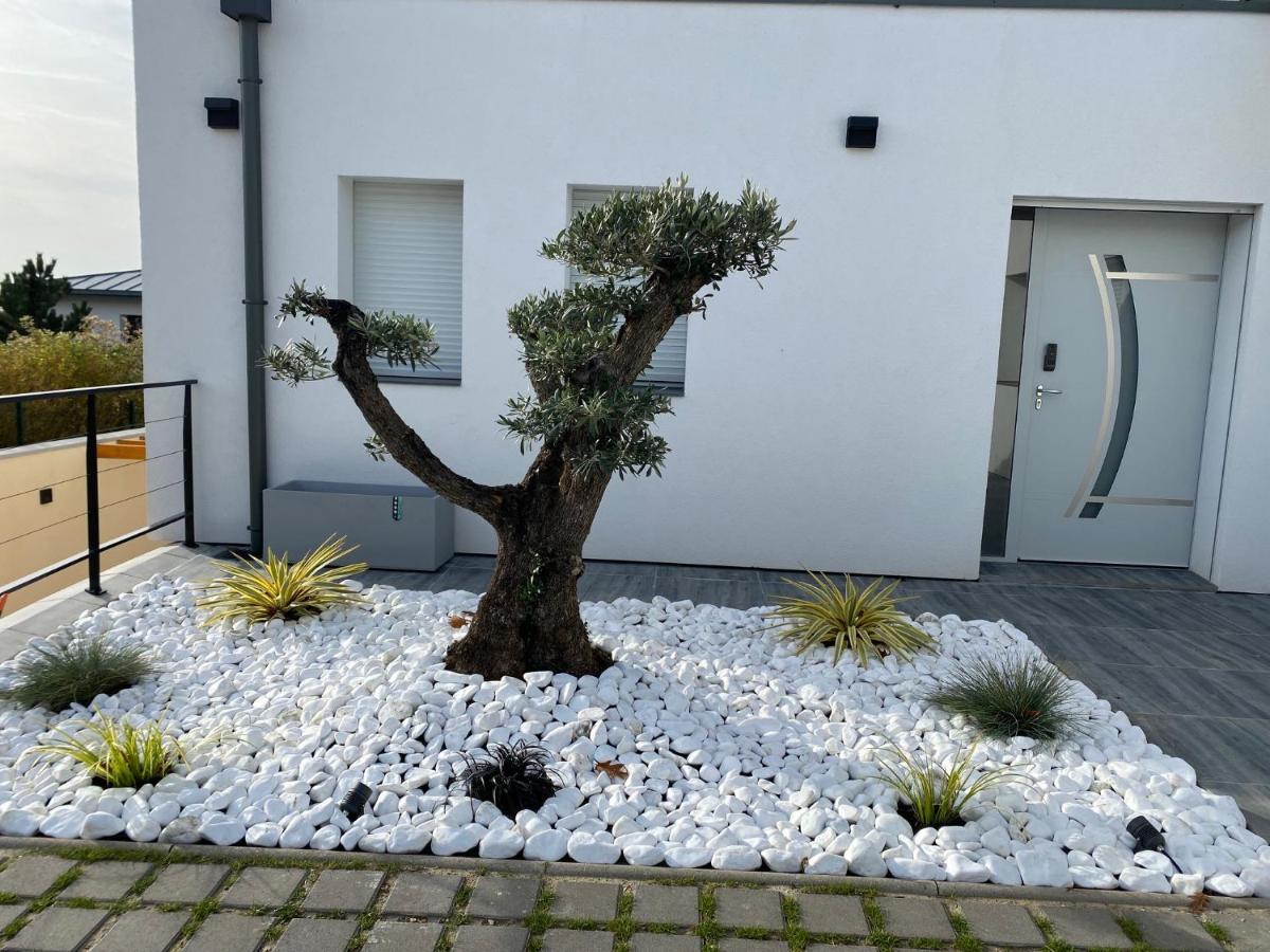 La Villa Perchee Calme, Sauna, Parking Prive Saint-Prix  Exterior photo