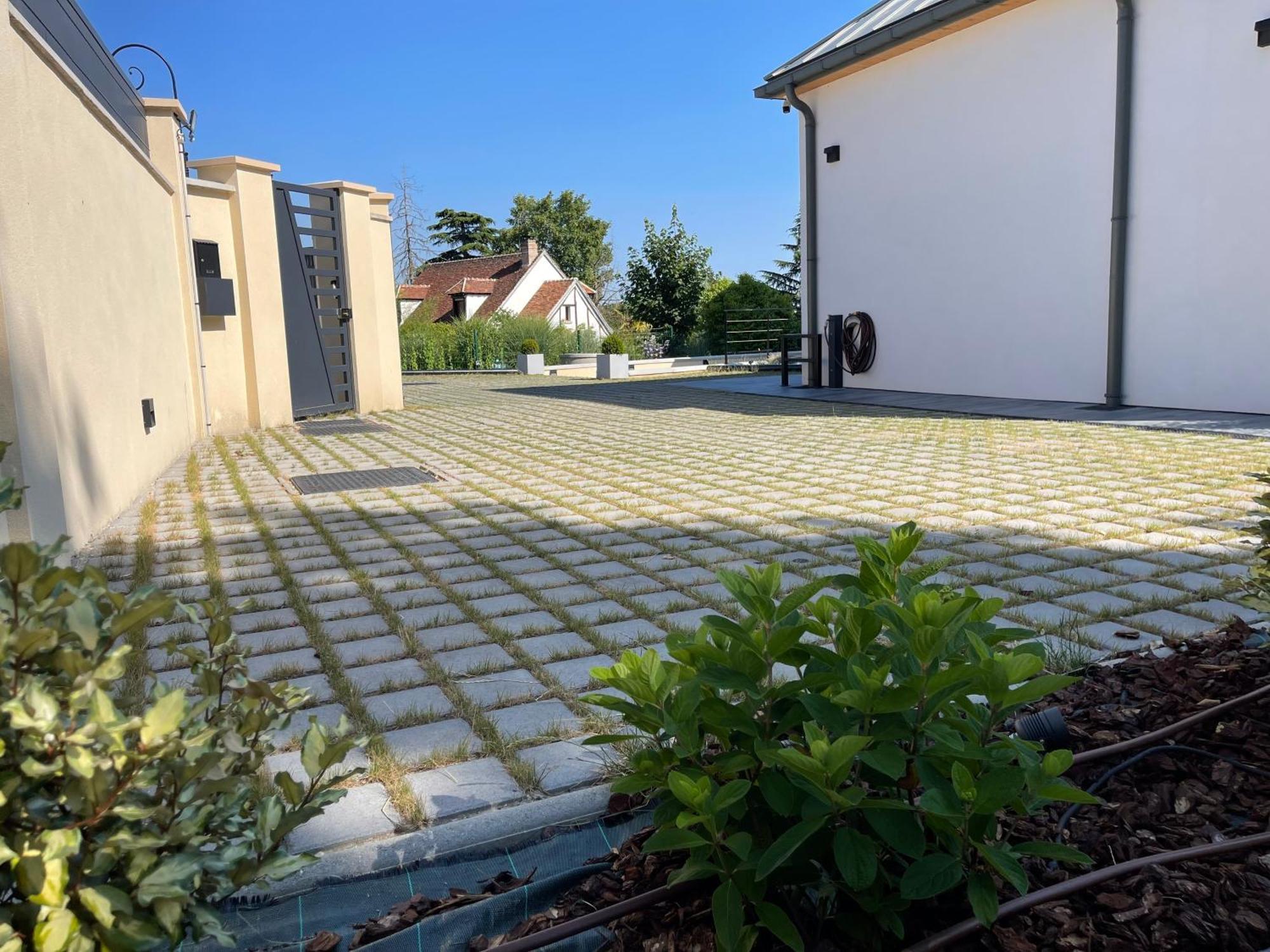 La Villa Perchee Calme, Sauna, Parking Prive Saint-Prix  Exterior photo